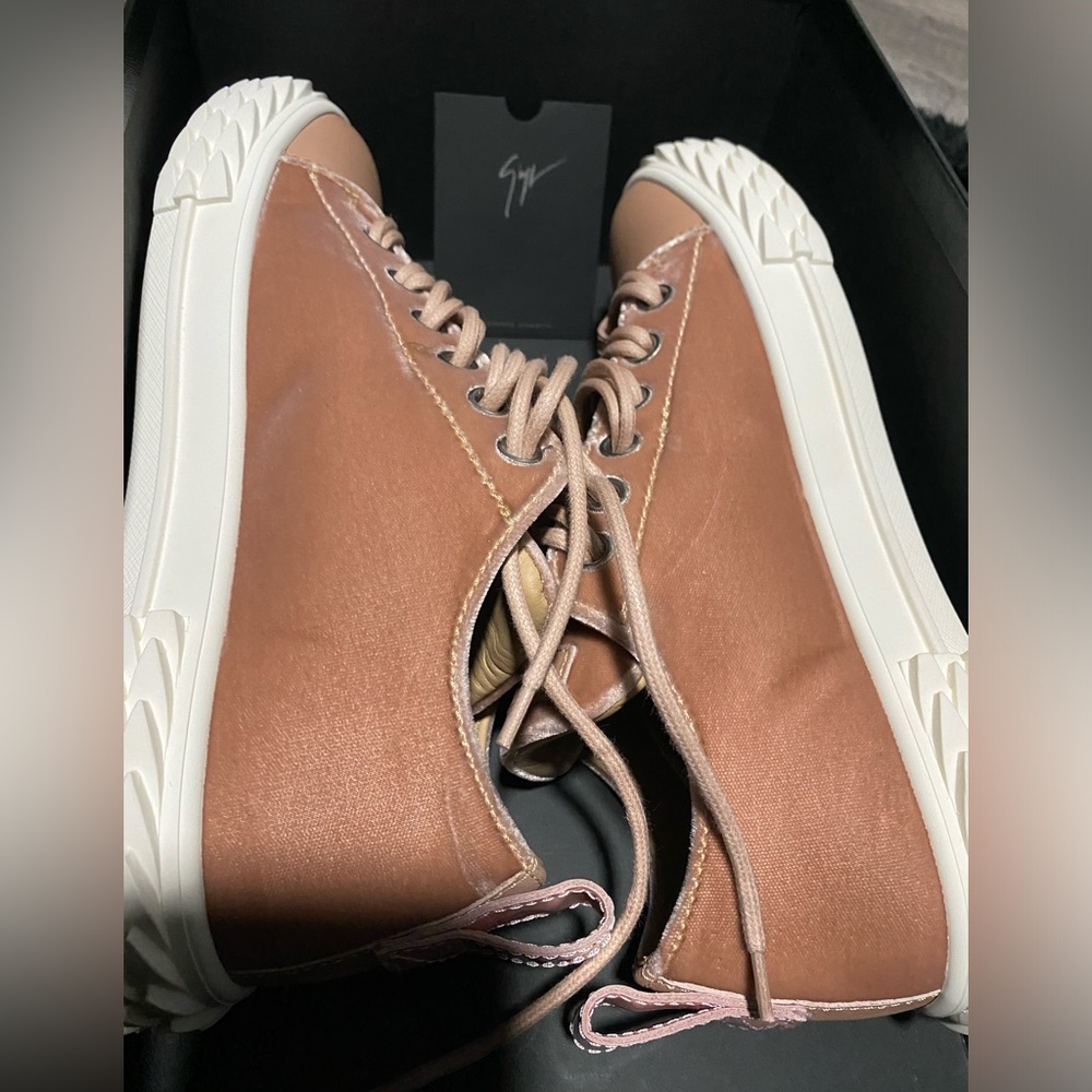 Designer Women Sneakers